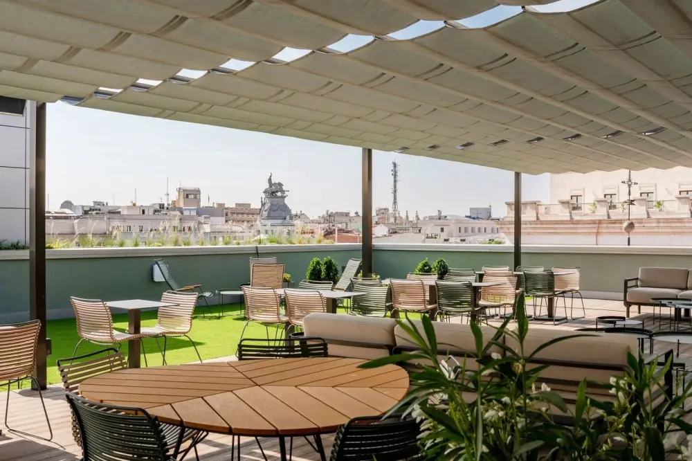 Onecowork Recoletos, P6 -Espacio privado para 128 personas, Madrid