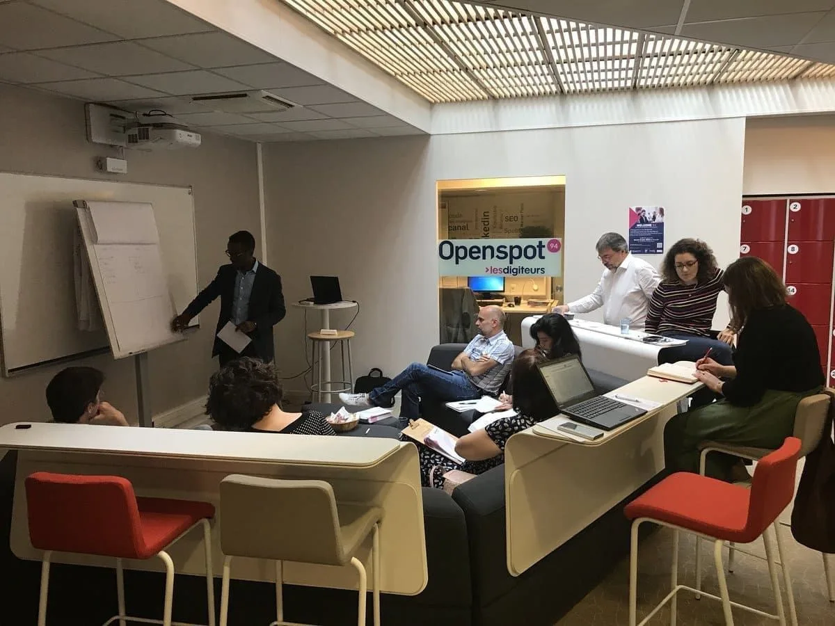 Openspot 94 - Les Digiteurs, Salle de formation 10 personnes, Créteil