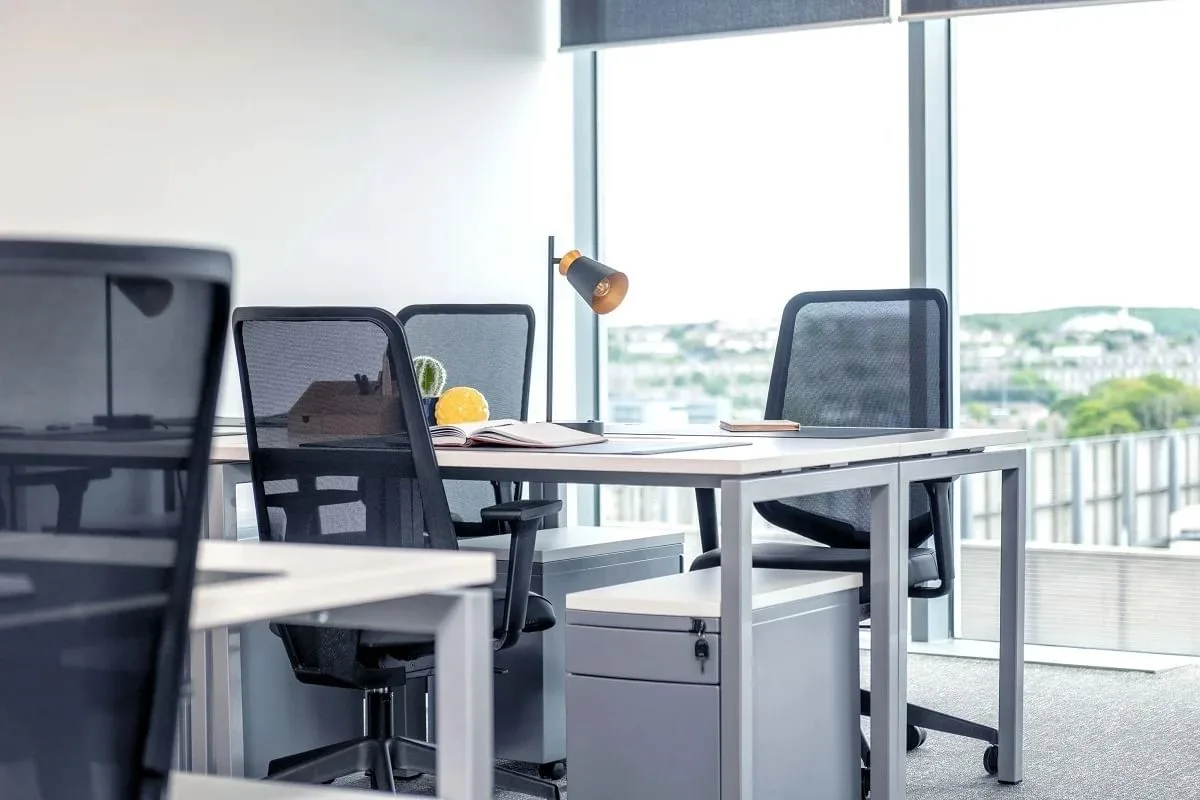 Orega - The Capitol Building - Aberdeen, Private office, 4 desks, Aberdeen