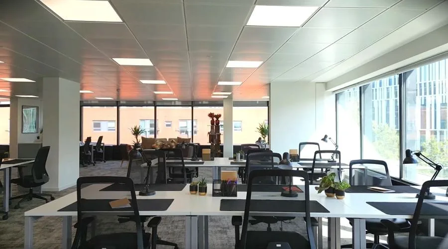 Orega - Holborn Gate - London, Open space, Londres