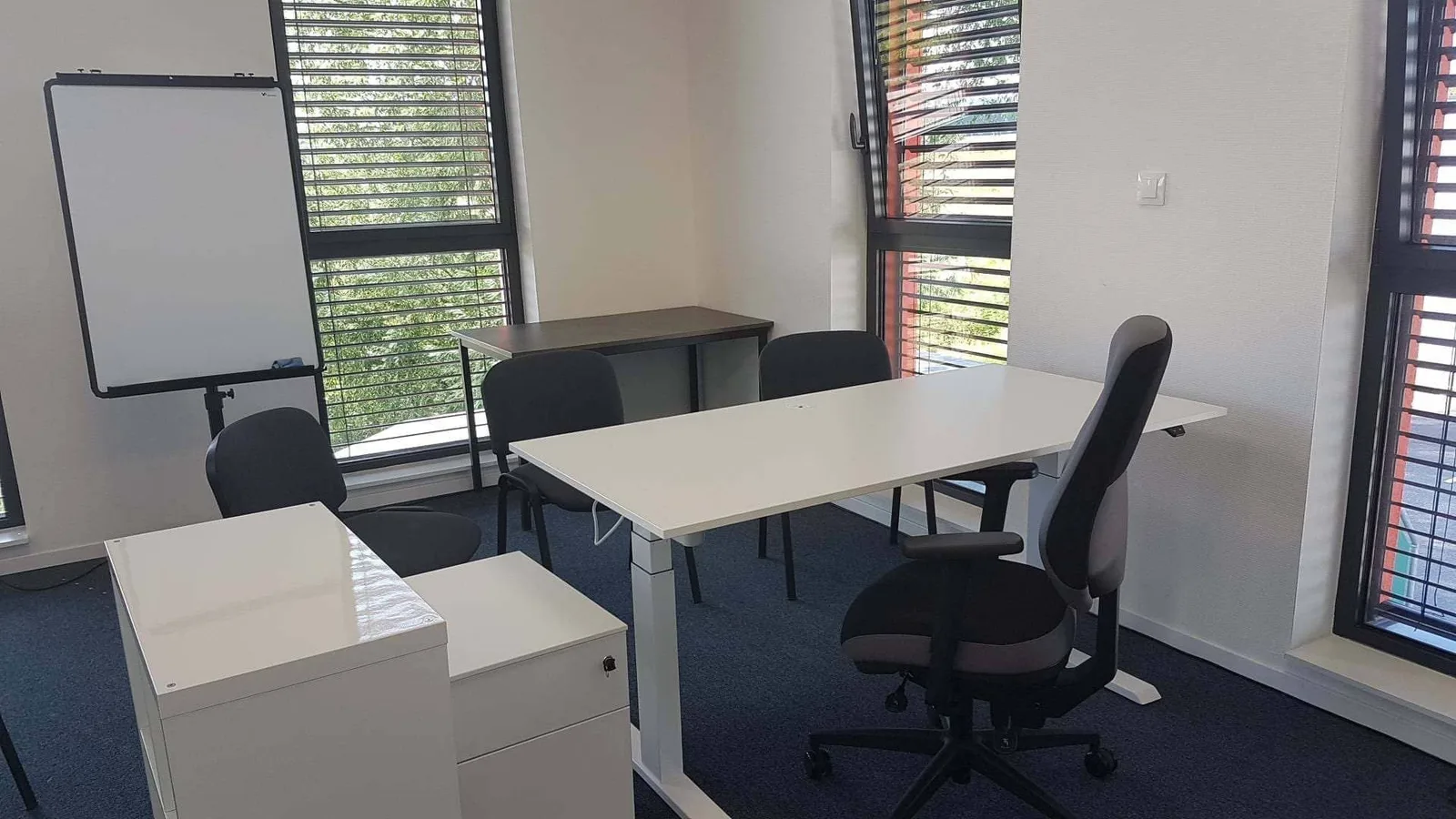 Oxygène Coworking, Privatbüro mit 1 Arbeitsplatz, Bernolsheim