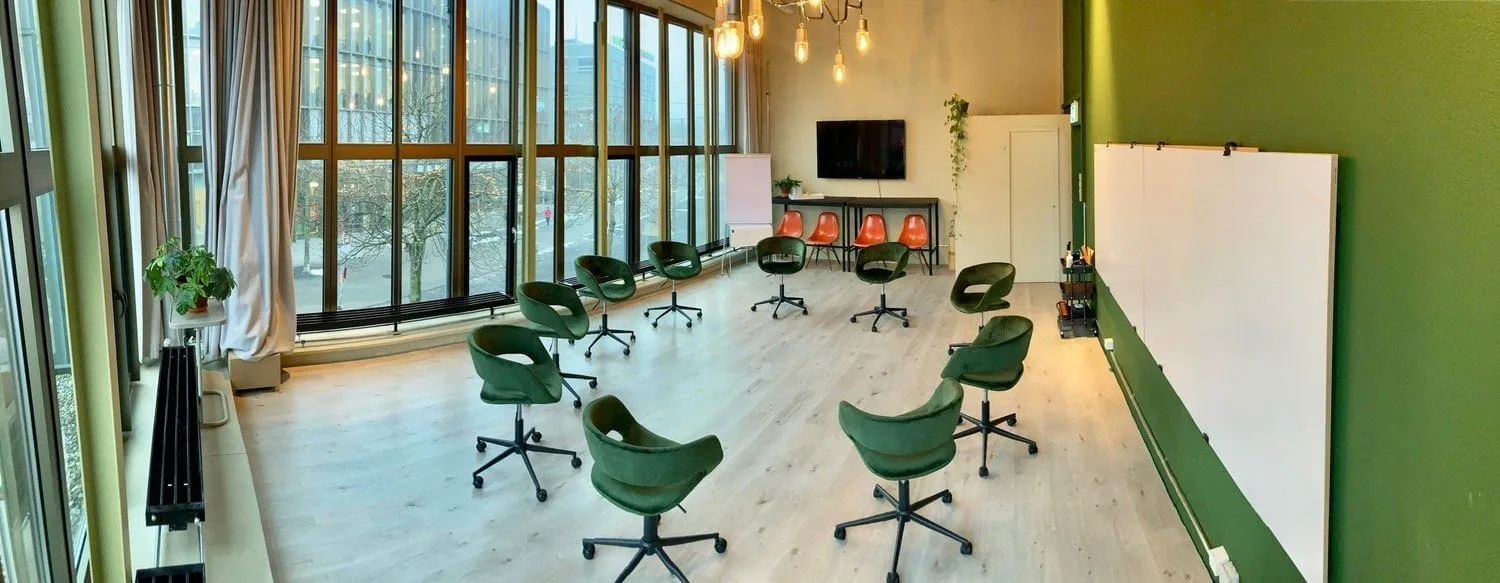 P15 By La Werkstadt, Salle de formation 11 personnes, Biel