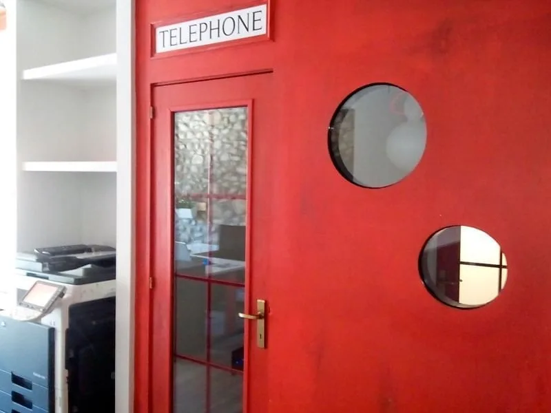 Palau Cowork, Phone booth, La Seu d'Urgell