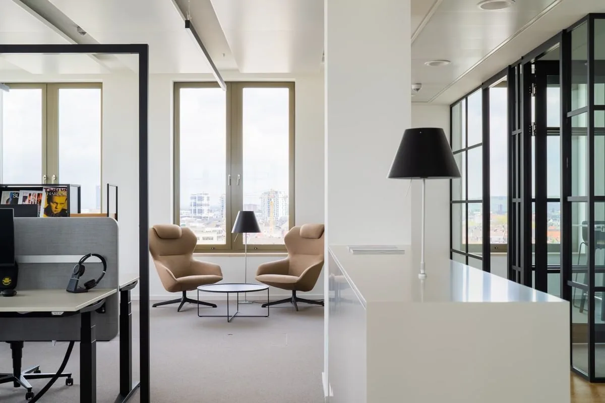 Pandion Francis, Lounge, Düsseldorf