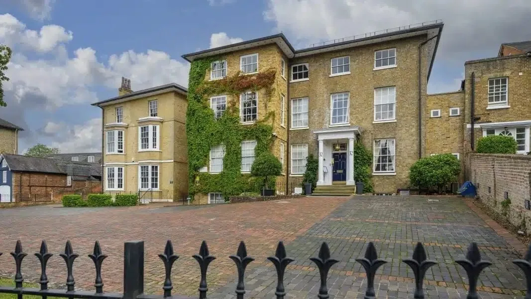 Parallel House - Offices Guildford, Building facade, Guildford