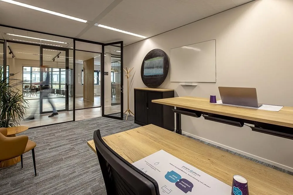 People @ places Naarden, Bureau privatif 2 postes, Naarden