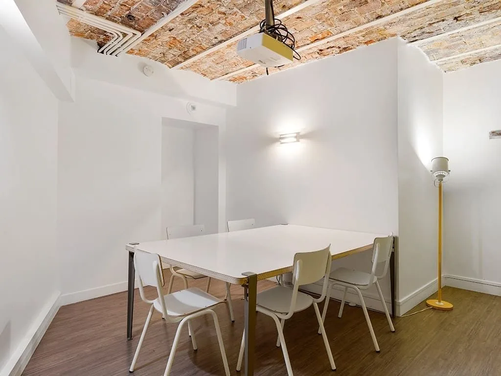 La Permanence Marcadet, Salle de réunion 6 personnes, Paris 18e