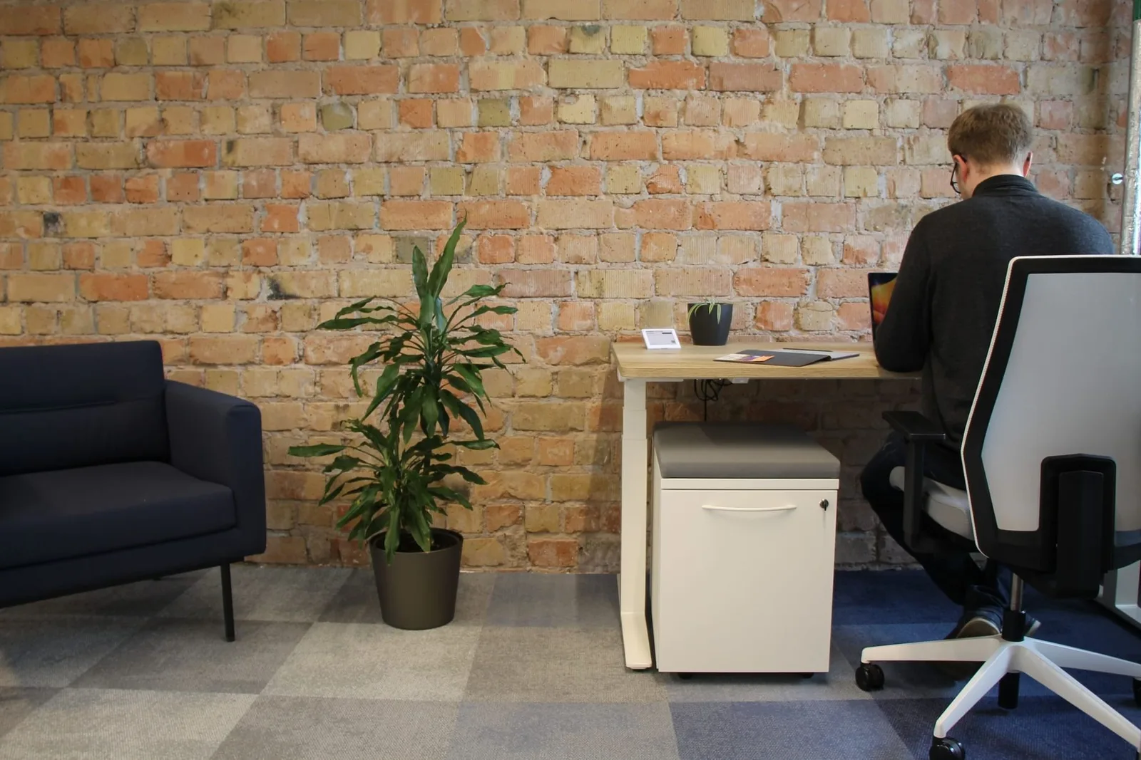 PioneerMakers, Private office, 1 desk, Hanau
