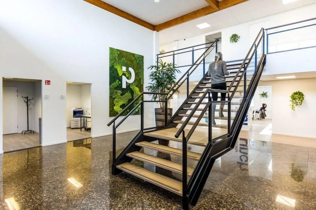 Place for Bizz Helmond, Receptie, Helmond