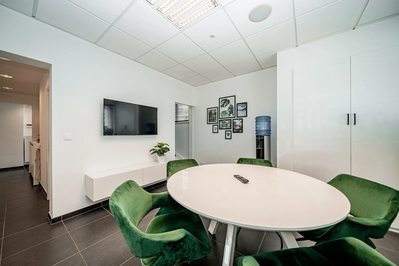 PLACE2WORK Lokeren, Meeting room for 6 people, Lokeren