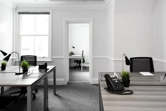 Podium Space - Poland Street, Bureau privatif 3 postes, Londres