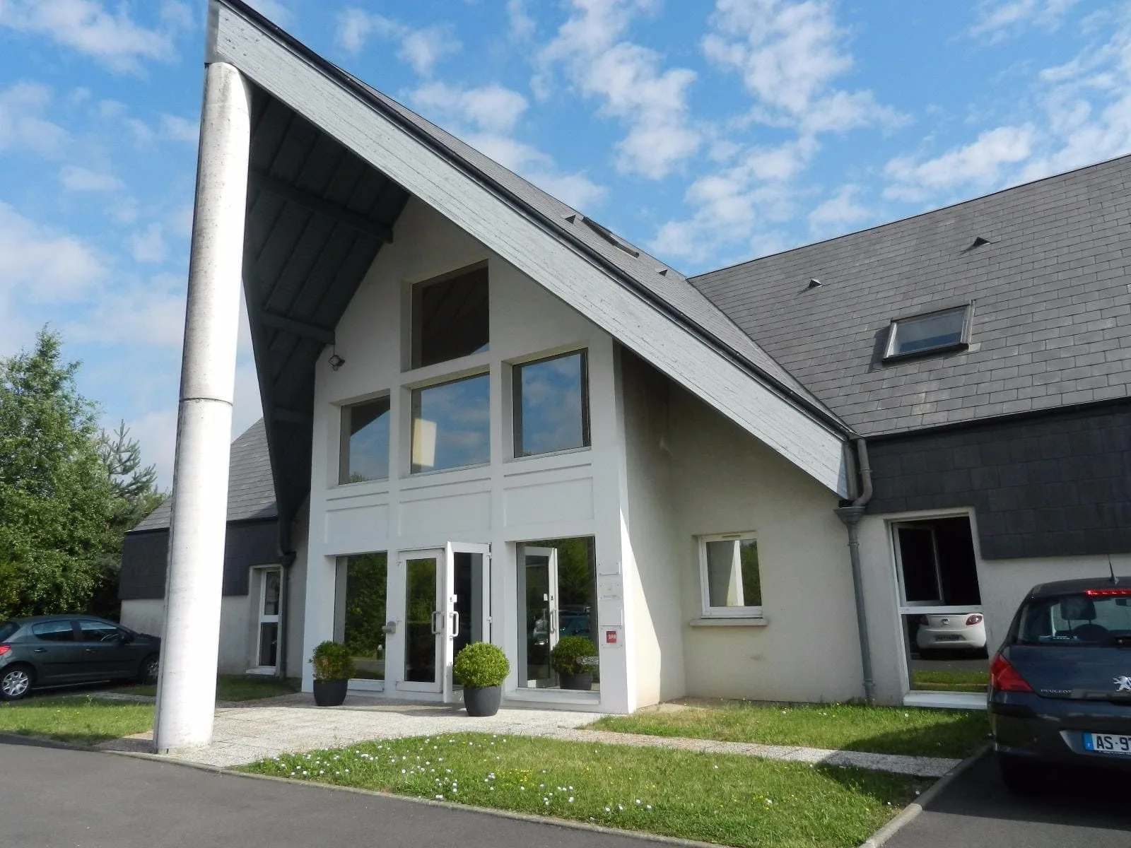 Point Affaire Orléans, Façade, Saran