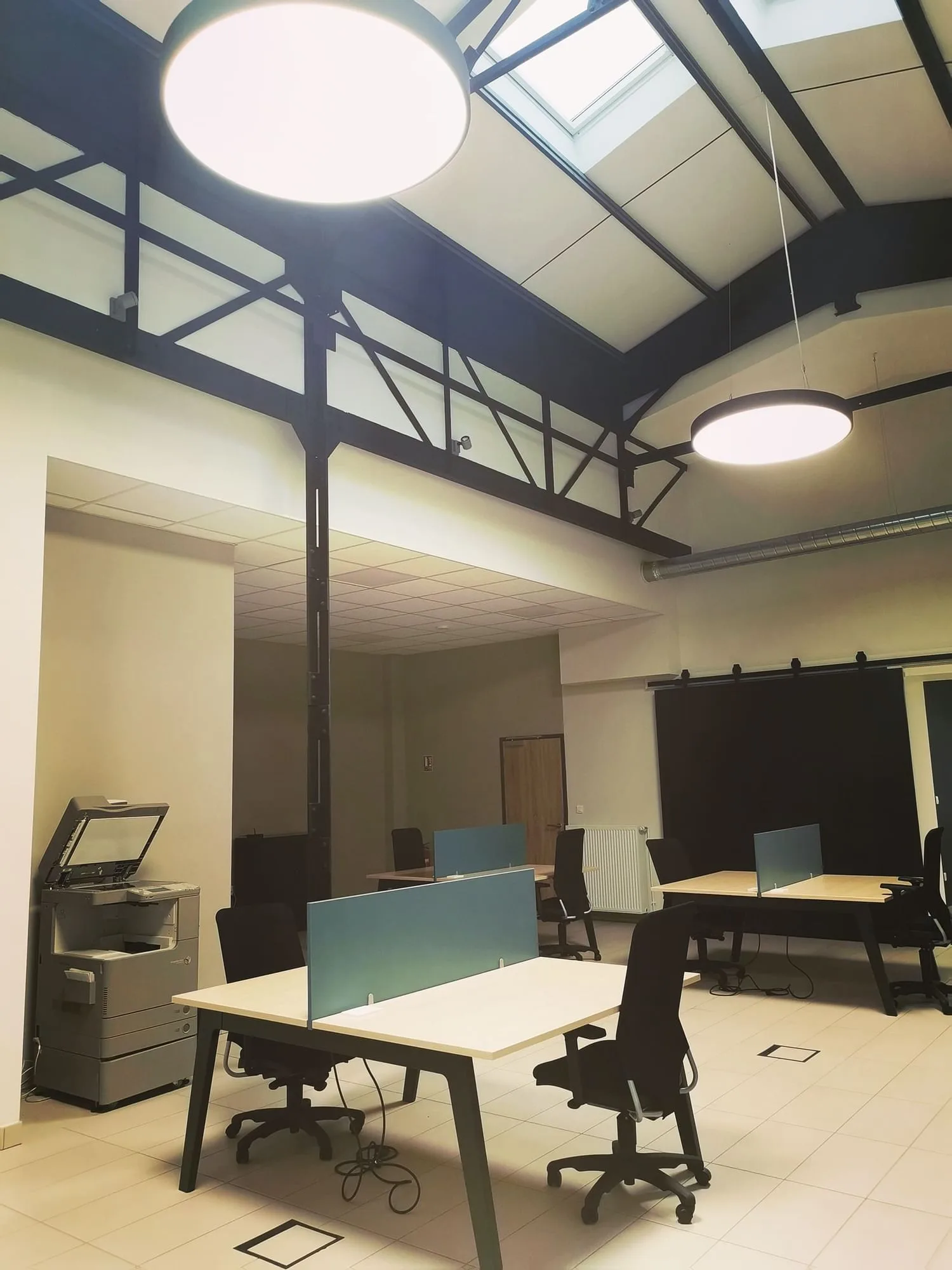 Pôle Entrepreneurial, Open-plan office, Étain
