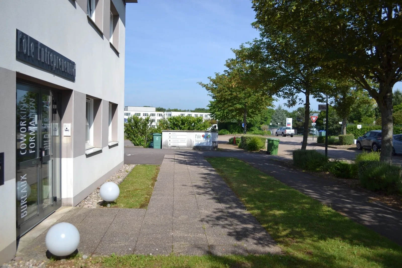 Pôle Entrepreneurial, Building facade, Maxéville