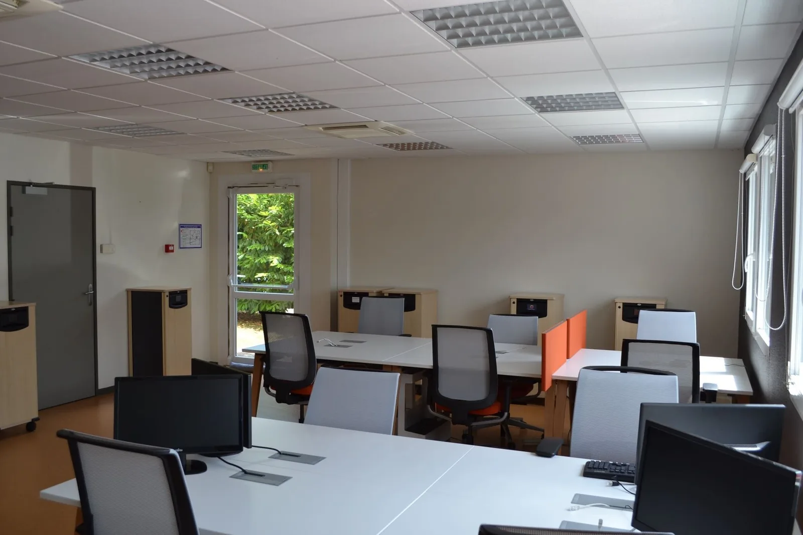 Pôle Entrepreneurial, Open-plan office, Maxéville