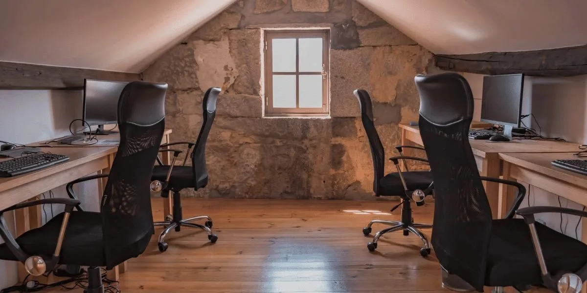 Porto i/o Riverside, Bureau privatif 4 postes, Porto