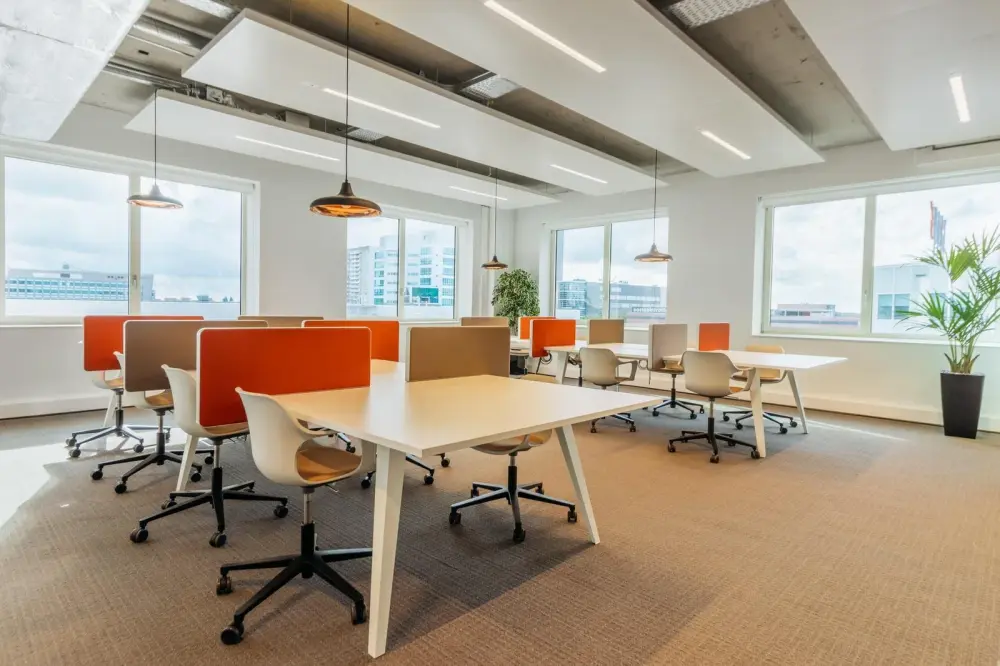 HQ SK, Regina - Hoffer Dr, Poste en coworking, Regina, SK