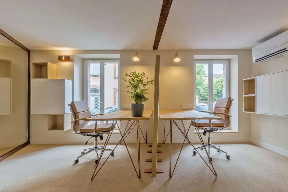Le bureau d'à côté, Poste Dédié en Open Space, Albi