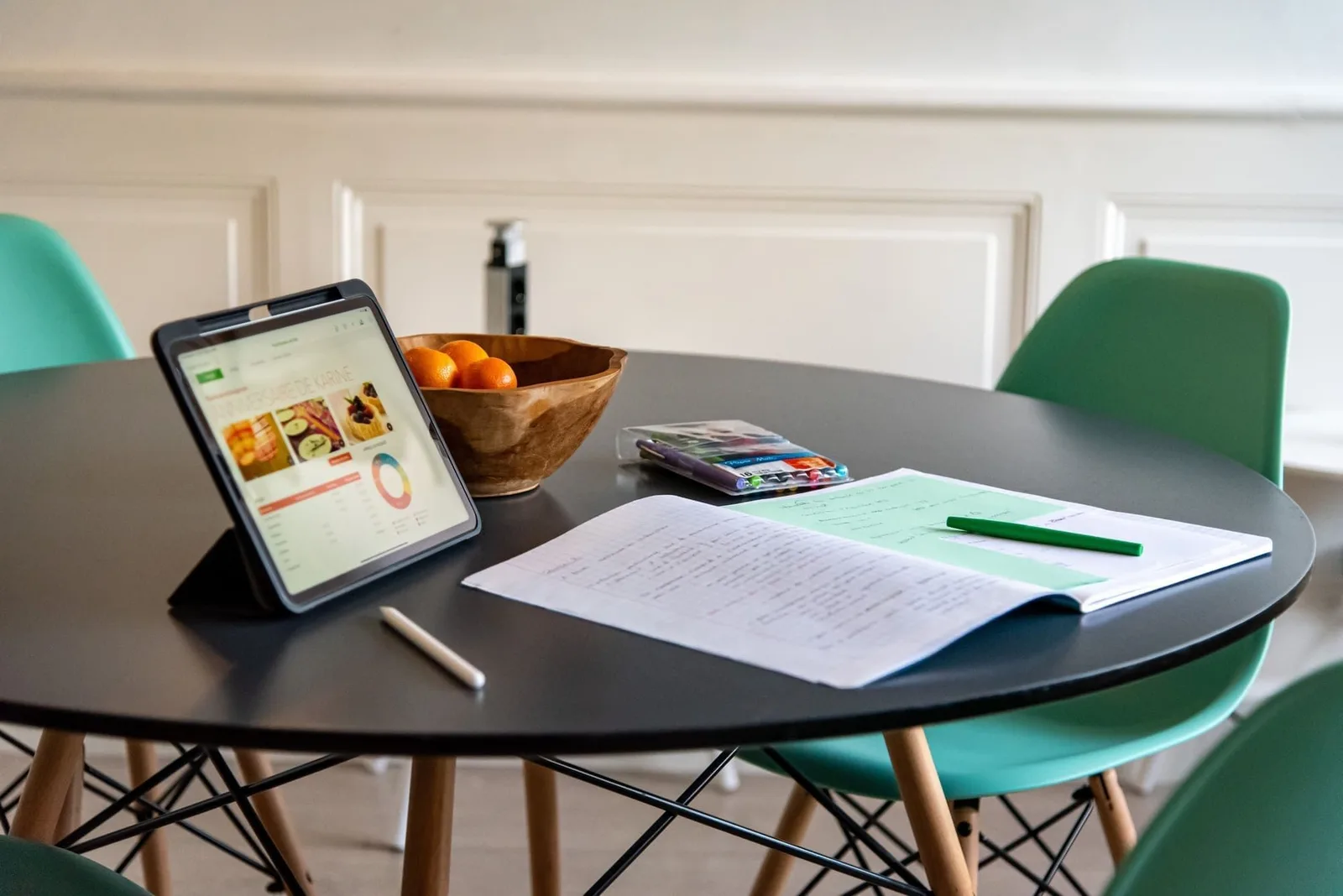 Pouce Café, Meeting room for 4 people, Versailles
