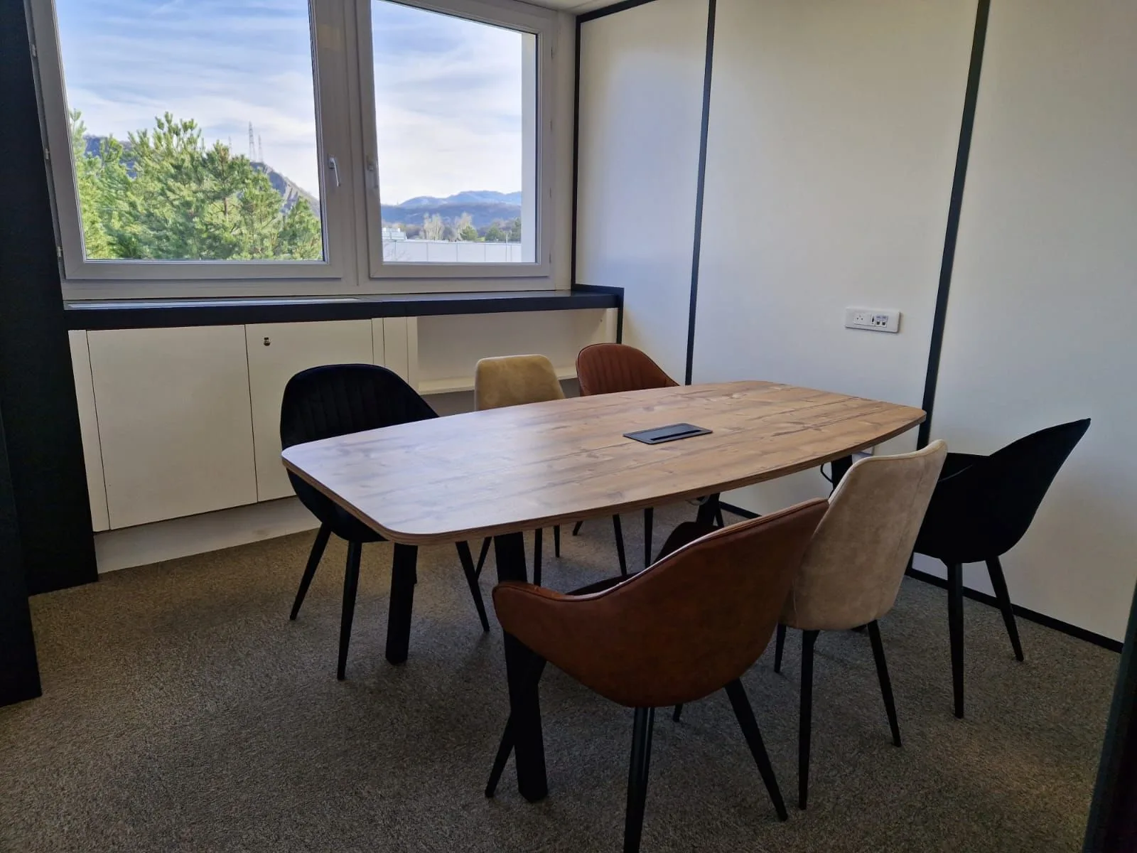 Pousse Locale, Meeting room for 6 people, Varces-Allières-et-Risset