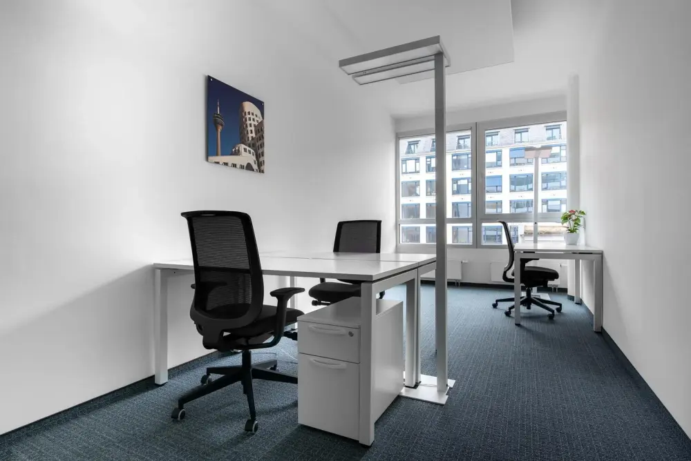 Regus FL, Orlando - Quadrangle Blvd, Private office 3 people, Orlando, FL