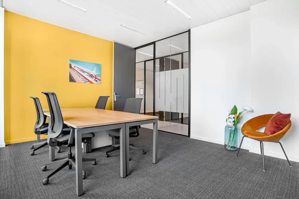 Open Office HIROSHIMA, Otemachi (Open Office), Private office 4 people, Hiroshima