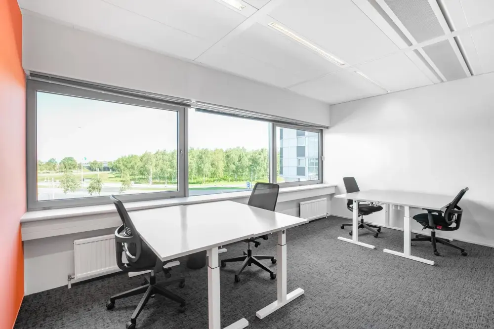 Regus BOGOTA, Aeropuerto Buró 26, Private office 4 people, Bogotá
