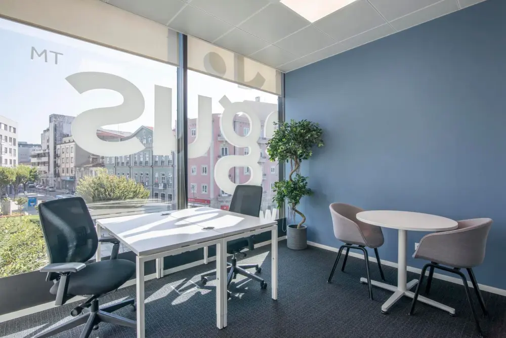 Regus Osaka,Shin-Osaka Minami, Private office 4 people, Osaka