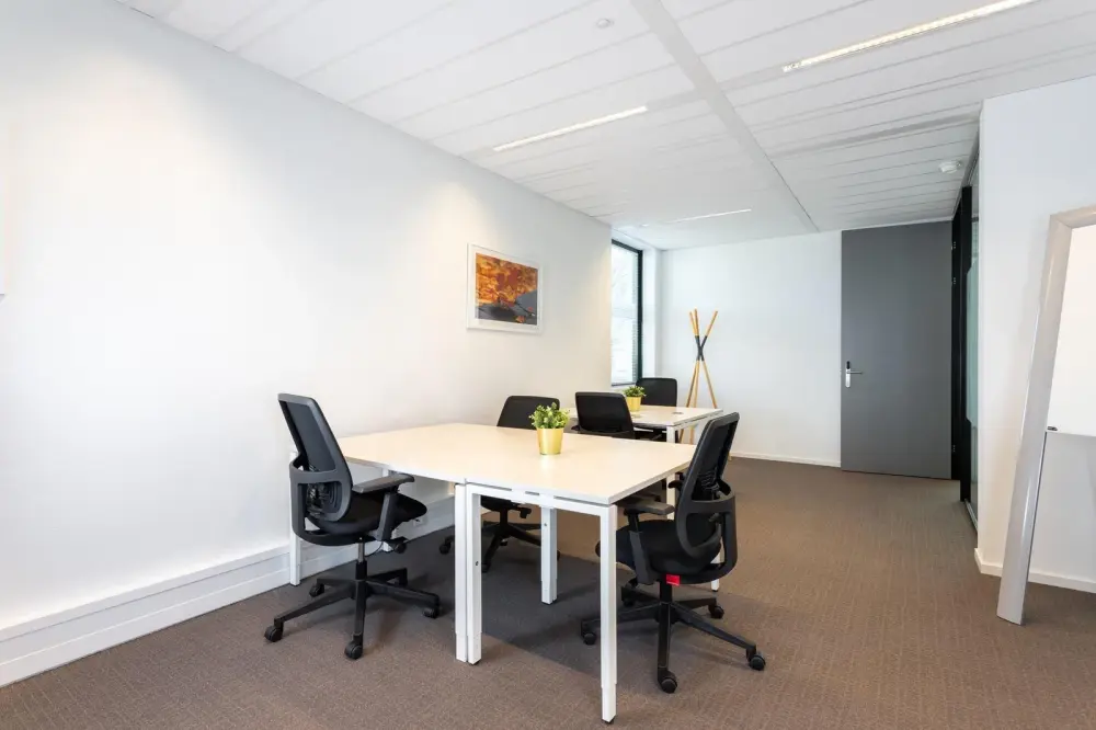 Spaces FUKUOKA, Spaces Hakata Ekimae, Private office 5 people, Fukuoka