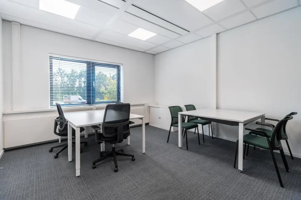 HQ ON, Mississauga - Britannia Rd East, Private office 7 people, Mississauga, ON