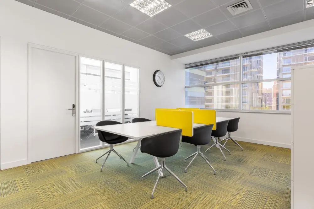 Regus Ho Chi Minh City, Five Star Tower, Private office 8 people, Ho Chi Minh City