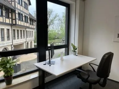 Project Bay Schwerin, Private office, 1 desk, Raben Steinfeld
