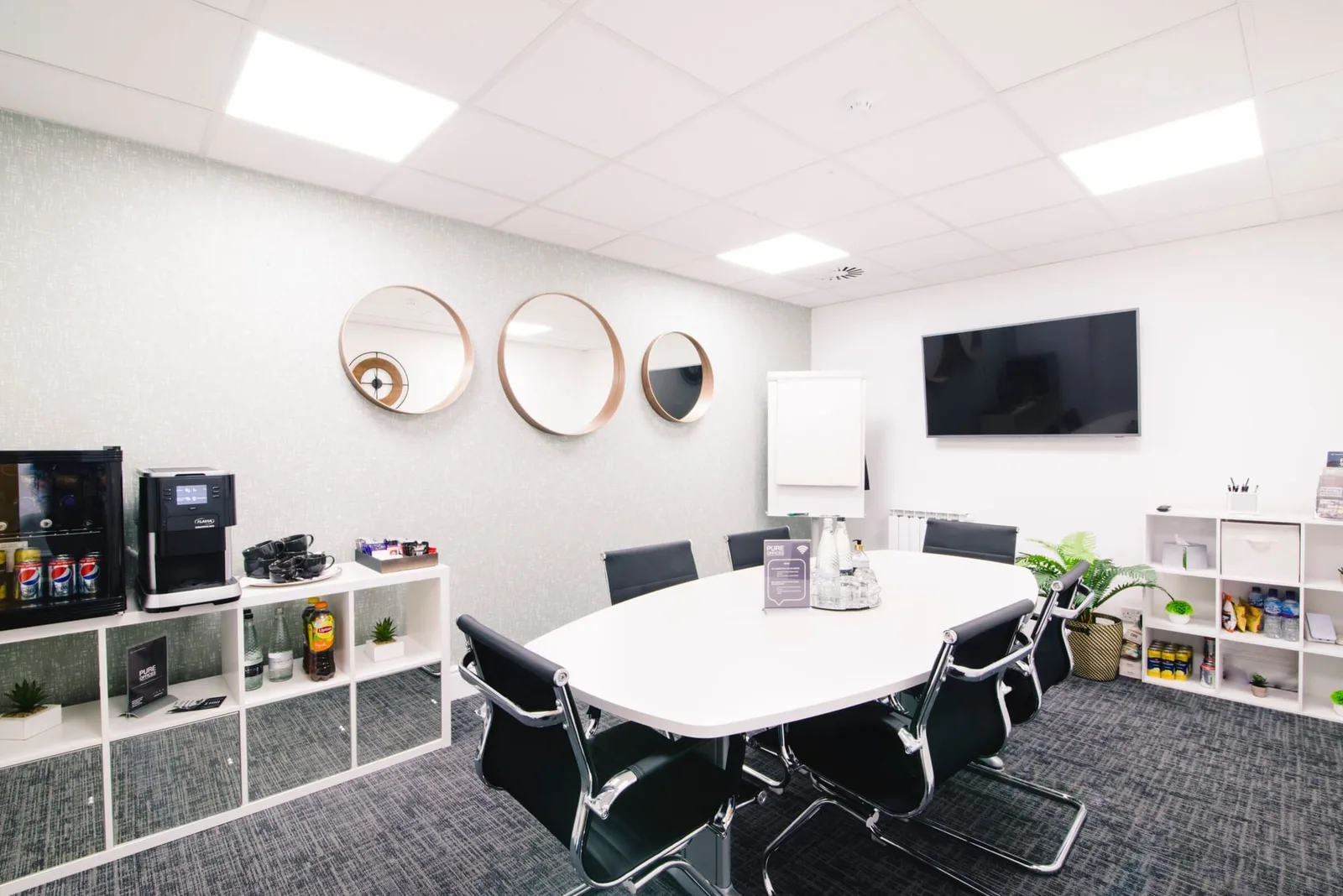 Pure Offices Farnborough, Meeting room for 6 people, Farnborough
