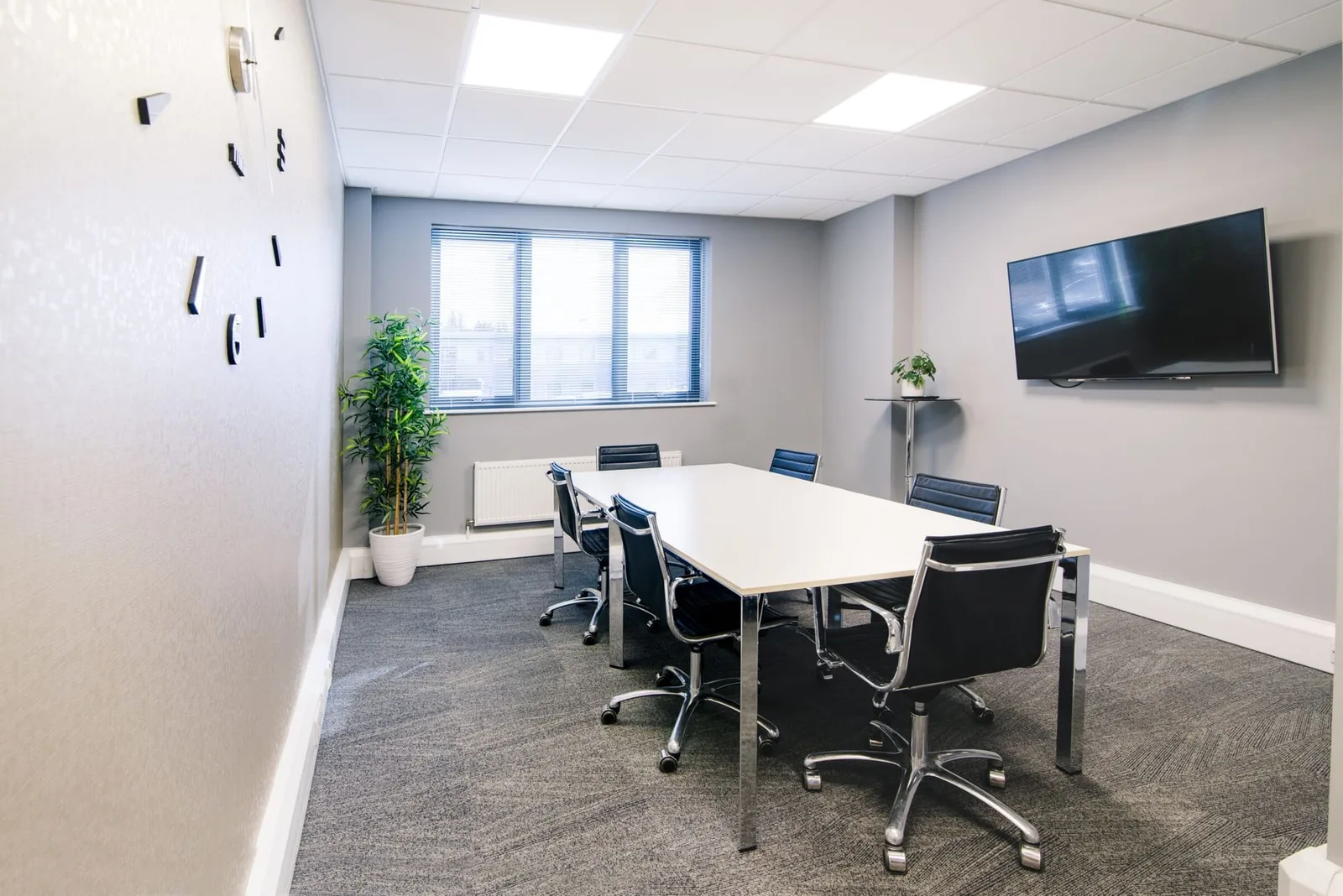 Pure Offices Swindon, Meeting room for 6 people, Swindon
