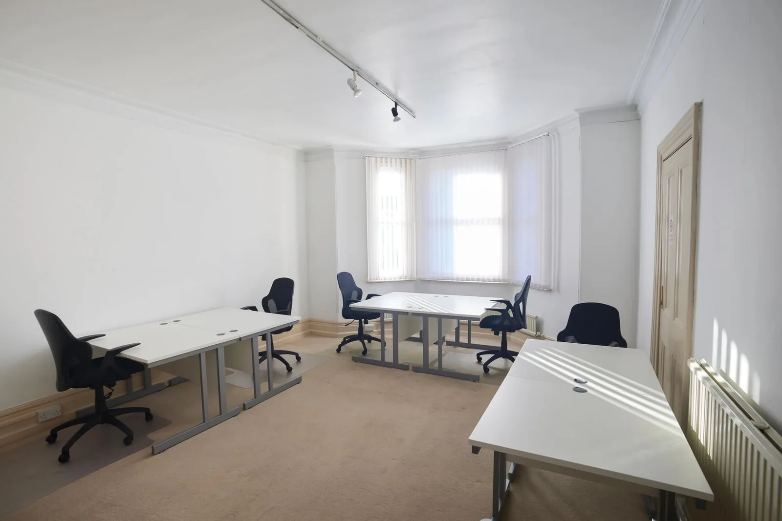 The Putney Business Centre, Bureau privatif 5 postes, Putney