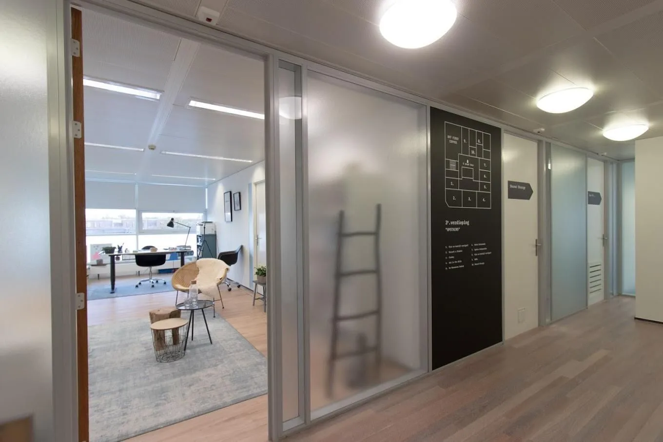 PWA301, Private office, 1 desk, Apeldoorn