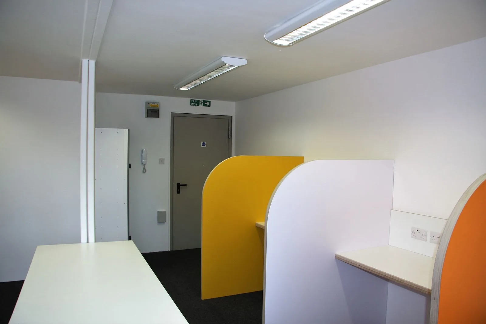 Redbox South Bromley, Open-plan office, London