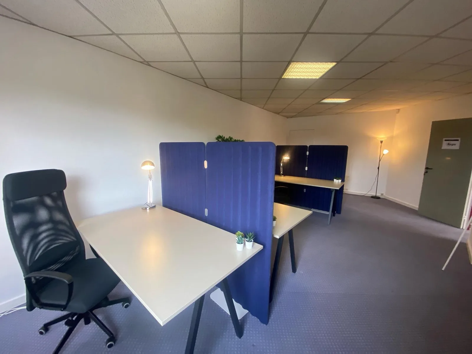 LA REGIE, Privatbüro mit 4 Arbeitsplätzen, Eaubonne