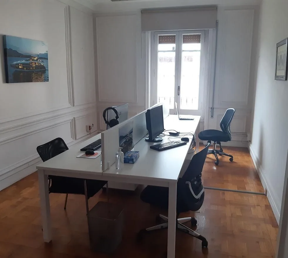 Rentadesk4Less, Bureau privatif 4 postes, Barcelone