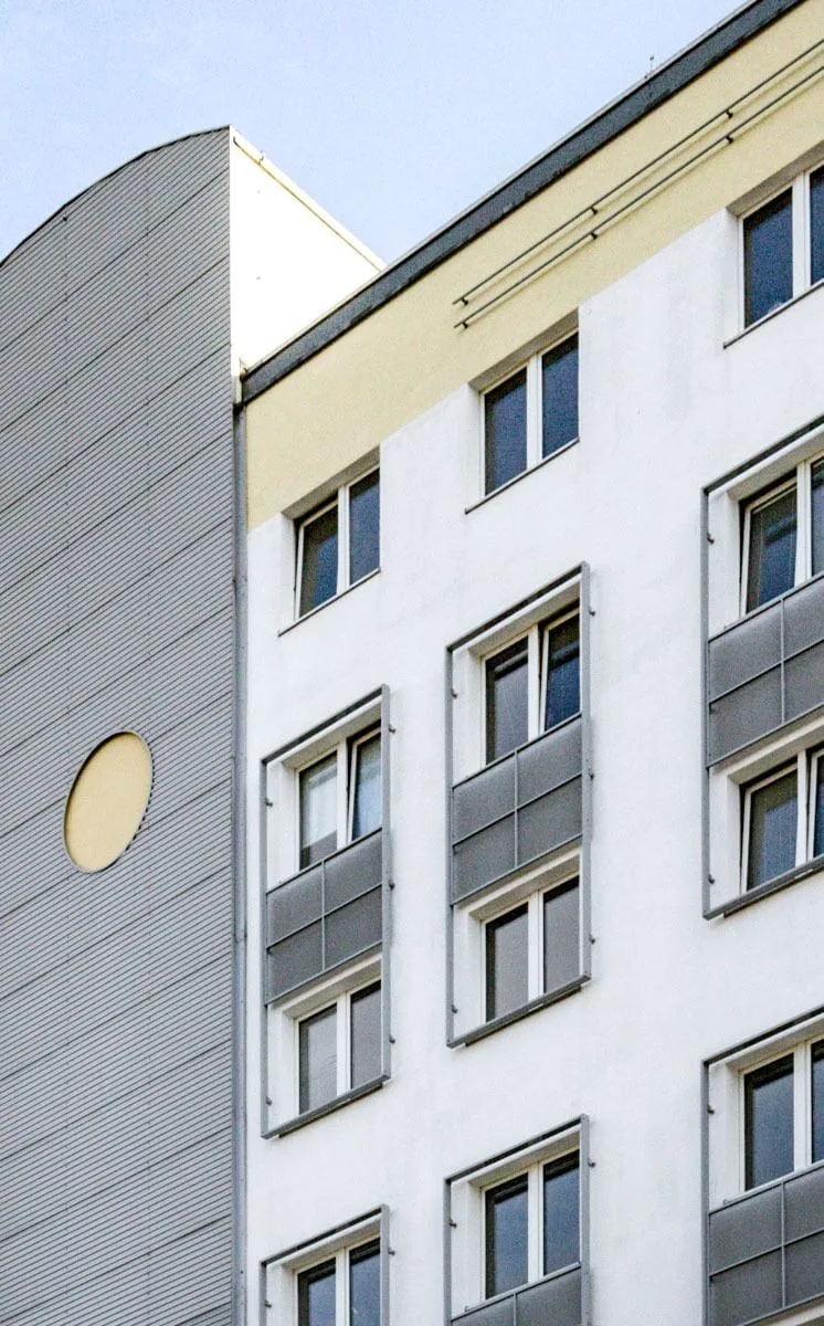 Rhin 84-88, Gebäudefassade, Berlin