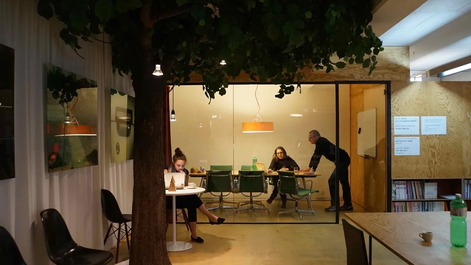 Rhizom Coworking, Sala riunioni da 6 persone, Basilea