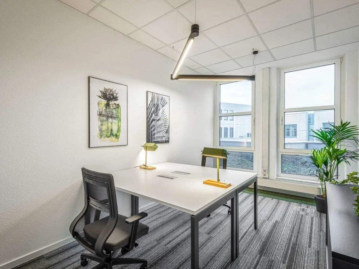 Rivvers Weiterstadt, Privatbüro mit 2 Arbeitsplätzen, Weiterstadt