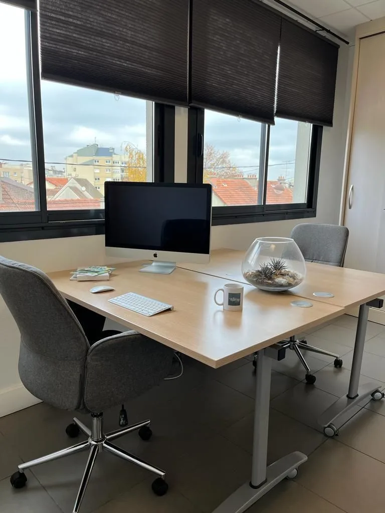 Le Rooftop de Viry, Private office, 2 desks, Viry Châtillon
