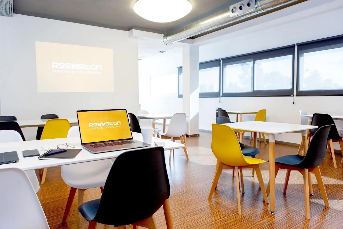 Roomstgn, Salle de formation 14 personnes, Tarragona