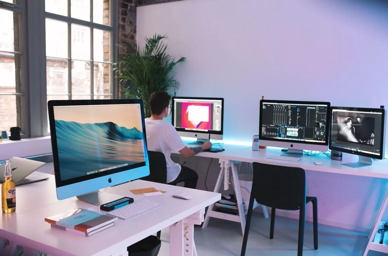Round The World Studios, Open-plan office, Edinburgh
