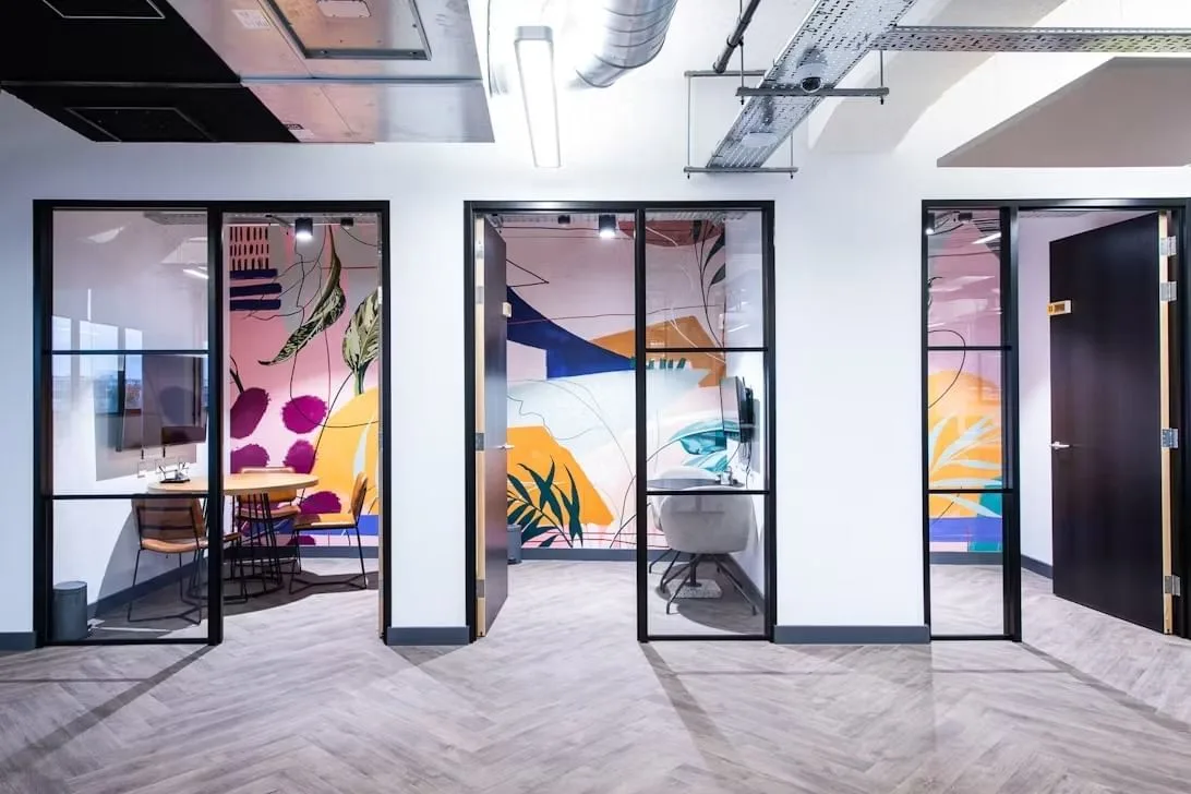 Runway East London Bridge, Cabine acoustique, Londres