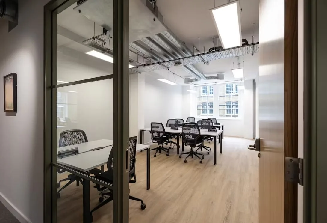 Runway East Shoreditch, Bureau privatif 10 postes, Londres