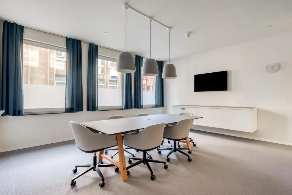 Regus Bogota, Torre Fernando Mazuera, Sala de reuniones CM-1217, Bogotá