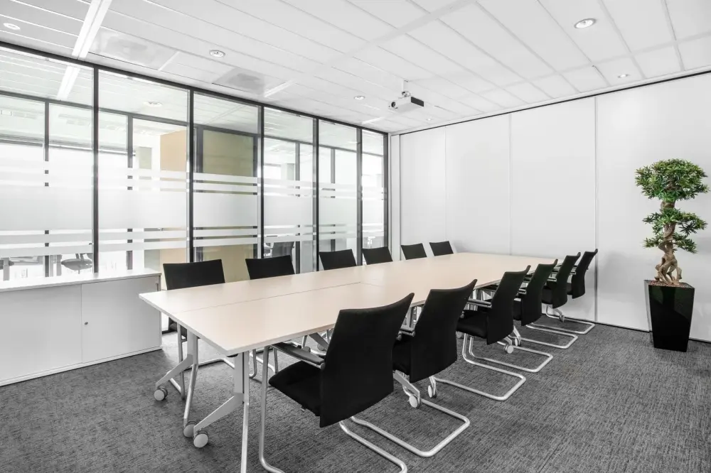 Regus LIMA, Platinum Plaza I, Sala de reuniones Pisaq I + Pisaq II, Lima