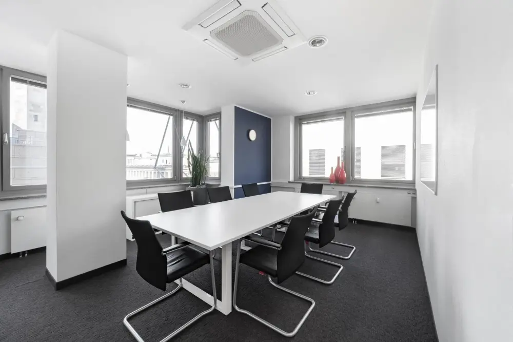 Spaces ZURICH, Spaces Z.ONE, Sala riunioni MR-03, Zurigo